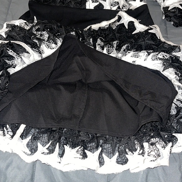 NO LONGER LOVERS STAR DRESS ASILIO INSPIRED BLACK AND WHITE STAR DRESS Size M - Picture 9 of 16